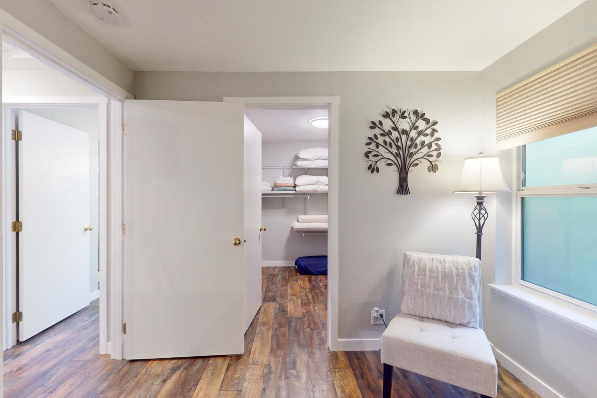 Tides Out Loft Appartement Suquamish Buitenkant foto